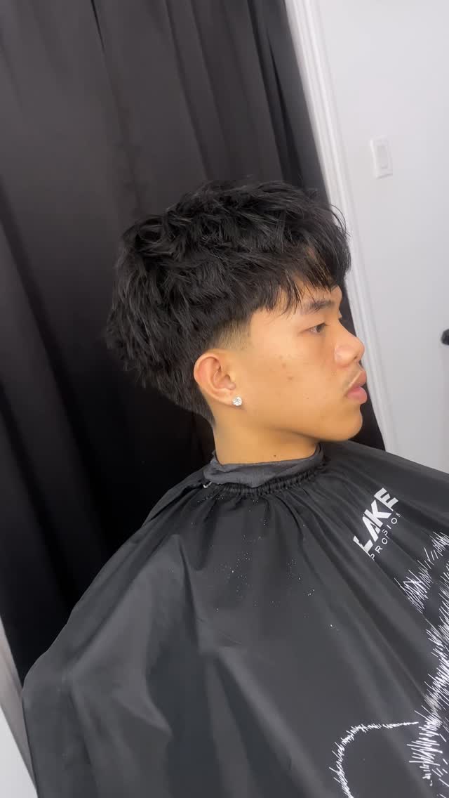 Textured crop haircut at KLUTCH Montreal